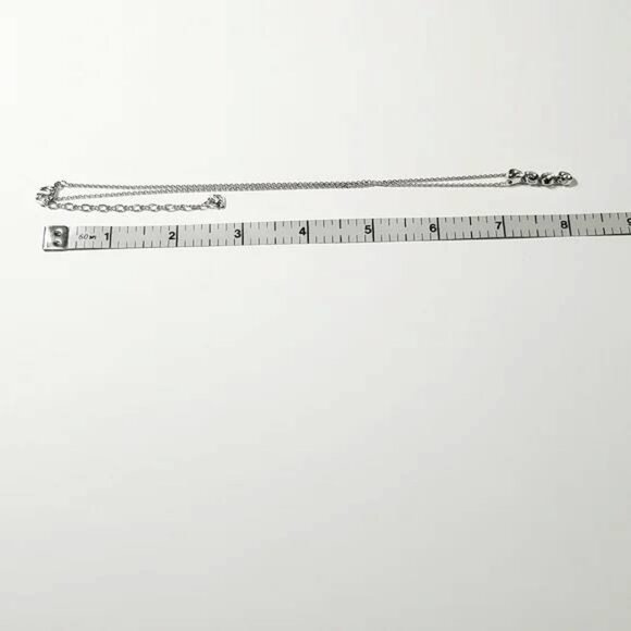 💞Swarovski Droplet Necklace Dangle Pendant With Clear Crystals Silver Tone 💞 - Picture 3 of 10